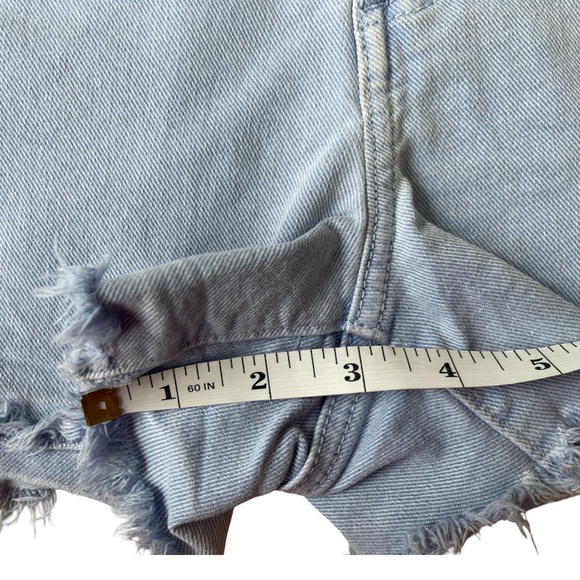 LOFT Light Wash Cut Off Denim Shorts – Frayed Hem, Stretchy, Size 8 (29) - Picture 7 of 10